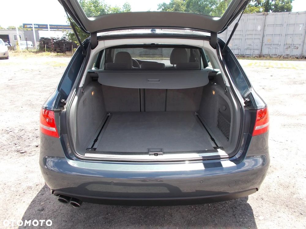 Audi A4 Avant 2.0 TDI Multitronic - 9