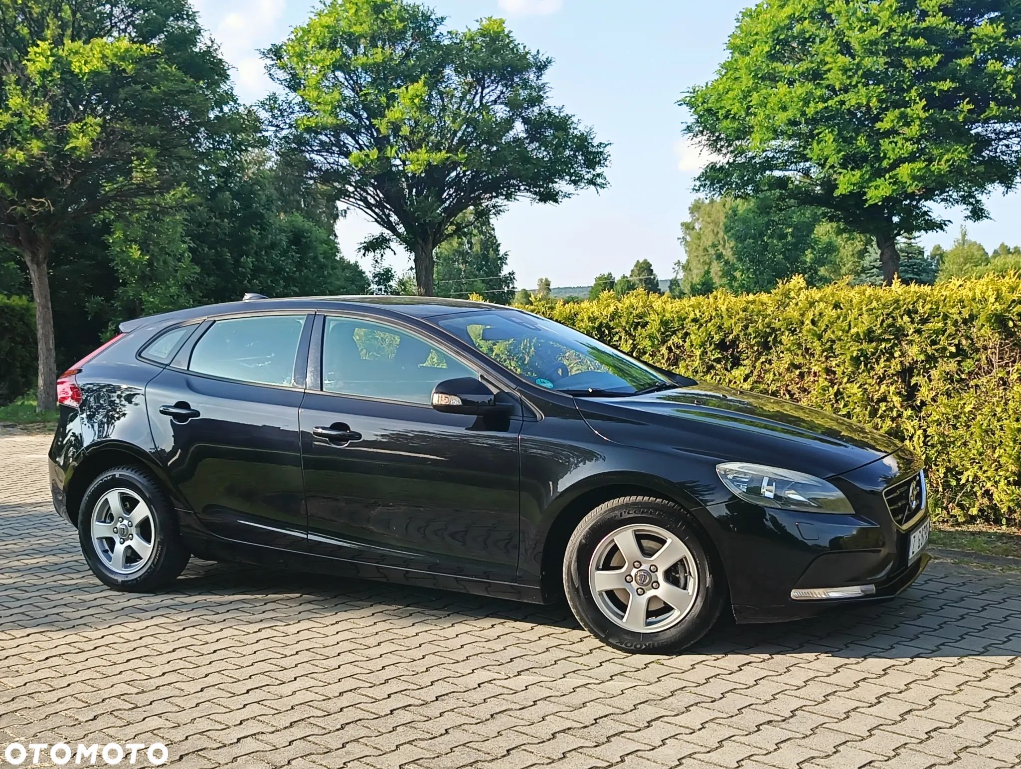 Volvo V40 D2 Momentum - 1
