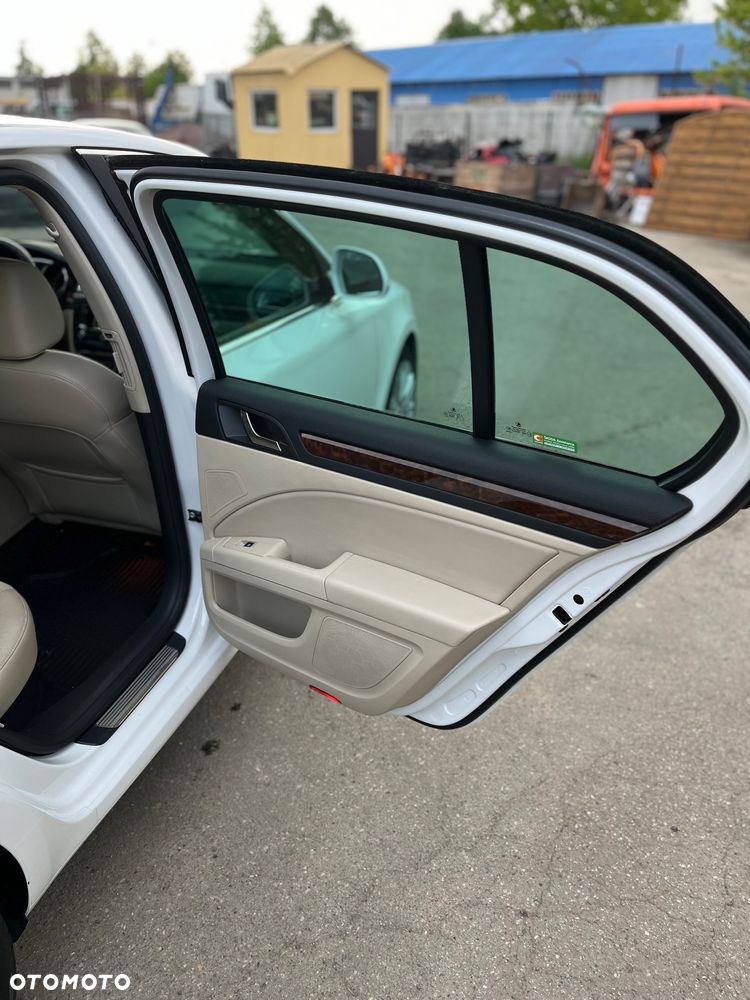 Skoda Superb 2.0 TSI Active DSG - 14