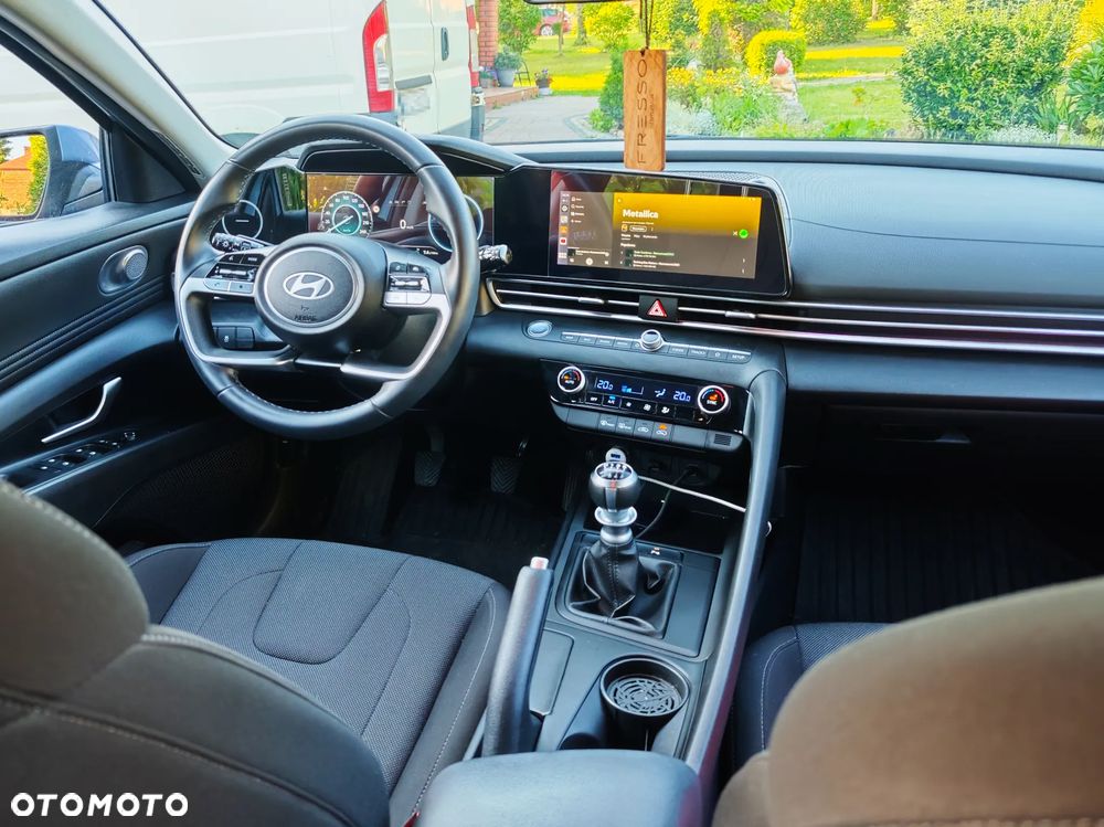 Hyundai Elantra 1.6 Modern - 11