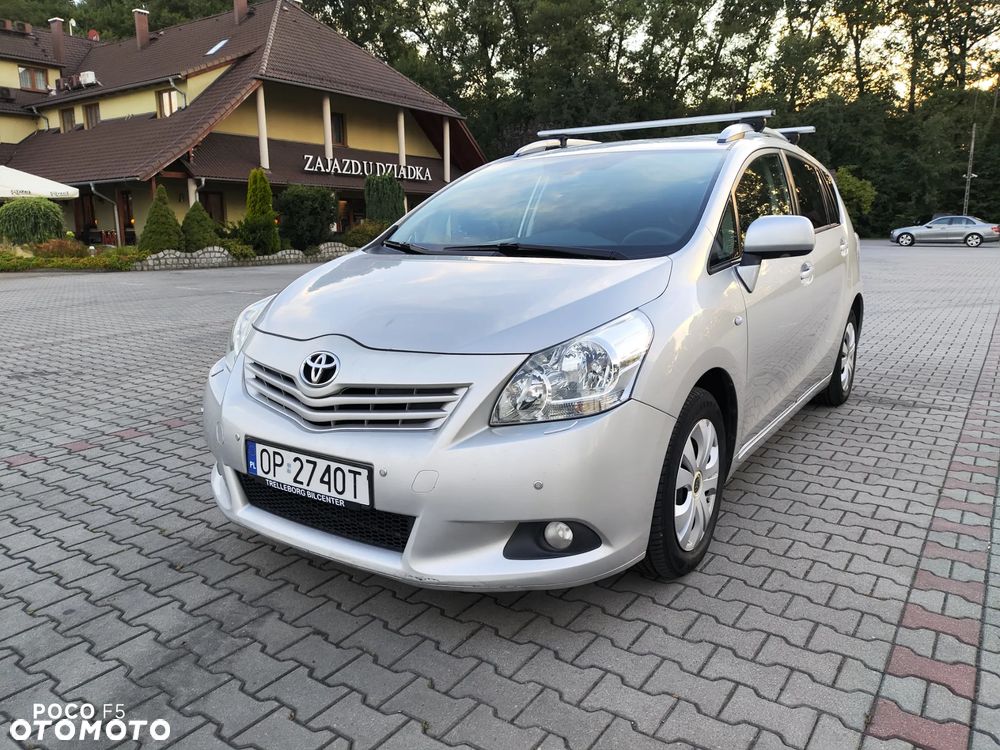 Toyota Verso 1.8 Sol plus 7os - 3