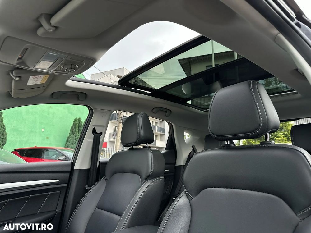 MG ZS EV Luxury - 8