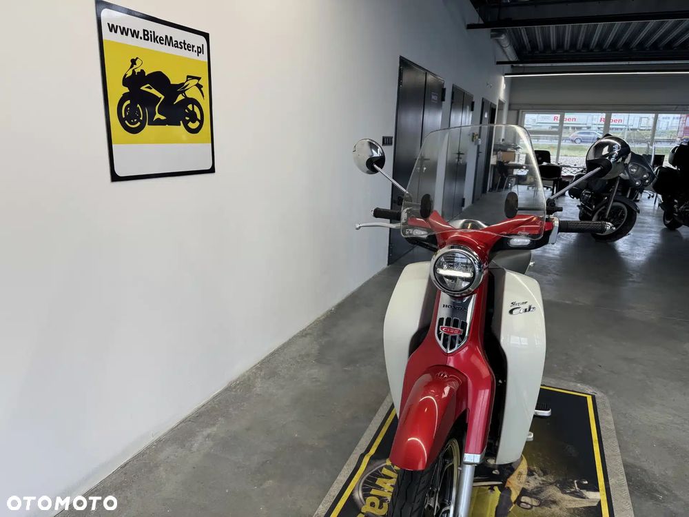 Honda Super Cub - 32