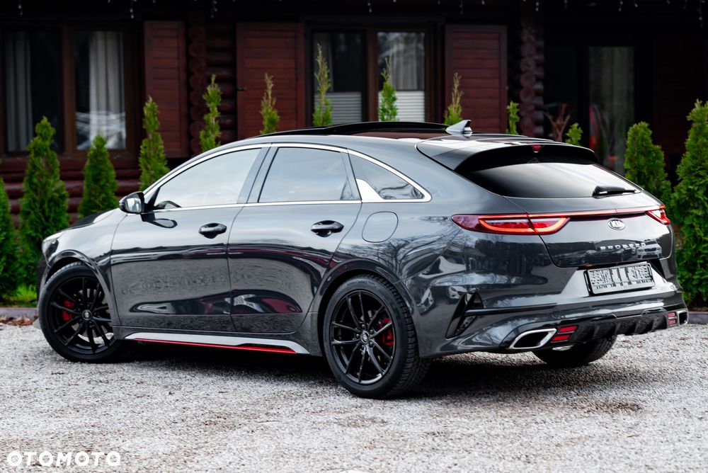Kia ProCeed 1.6 T-GDI DCT7 OPF GT - 10