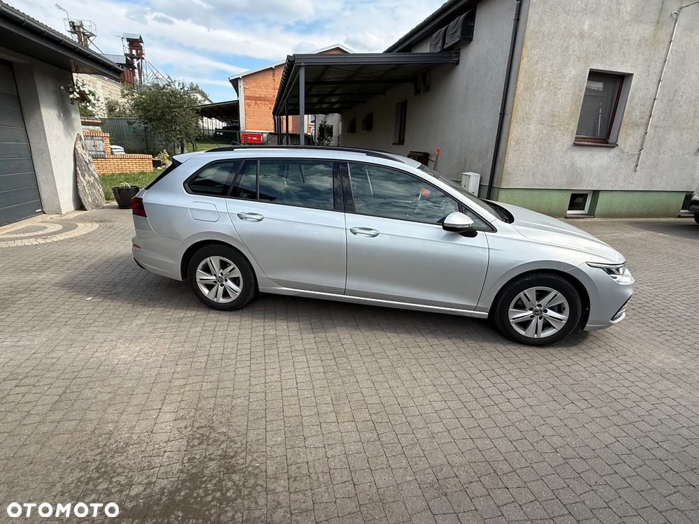 Volkswagen Golf Variant 1.5 eTSI EVO Life DSG - 5