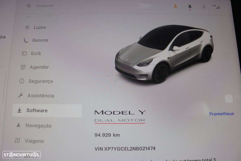 Tesla Model Y Performance Dual Motor AWD - 15
