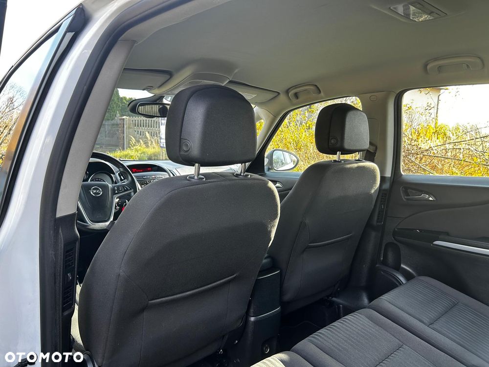 Opel Zafira - 25
