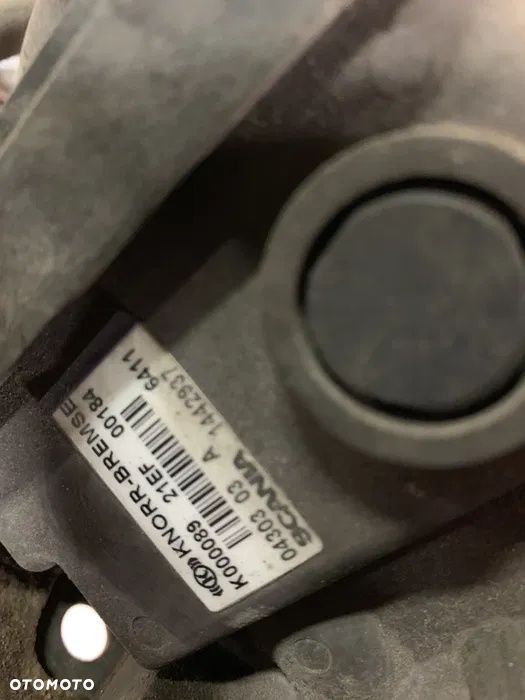 Zawór modulator EBS Scania R Knorr Bremse K000089 demontaż - 1