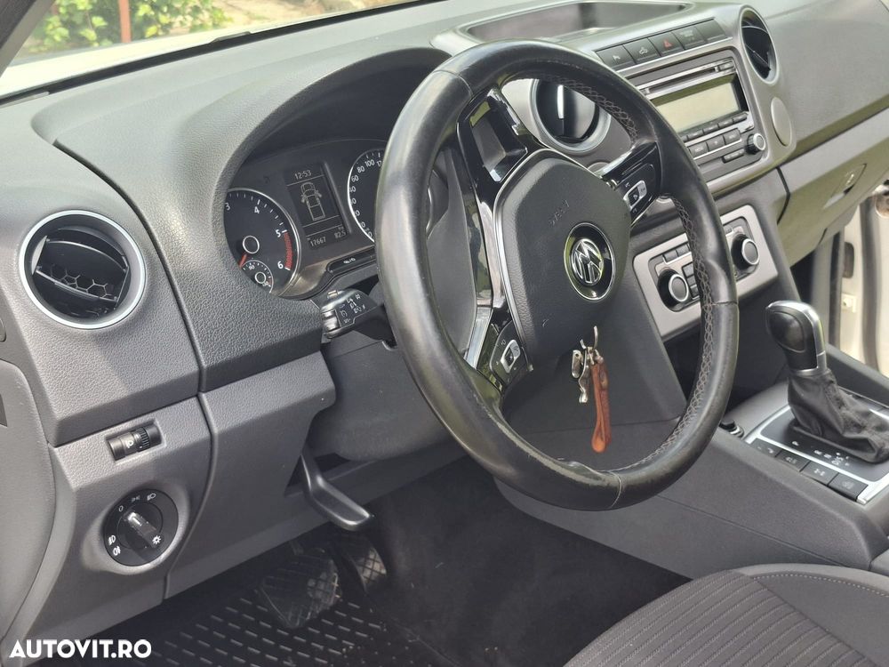 Volkswagen Amarok 2.0 BiDI 4x4 Cabina Dubla Highline Aut. - 11