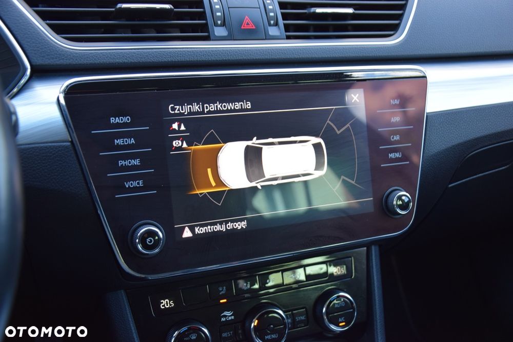 Skoda Superb 2.0 TDI Sportline DSG7 - 27