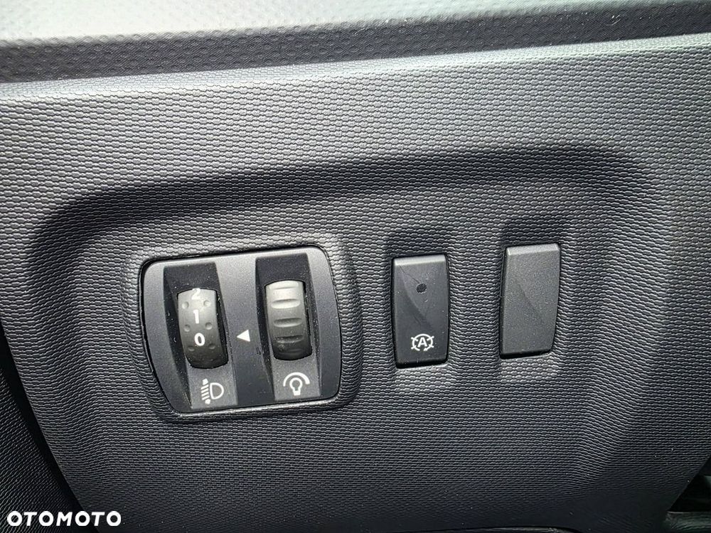 Renault Captur (ENERGY) TCe 90 LIFE - 13