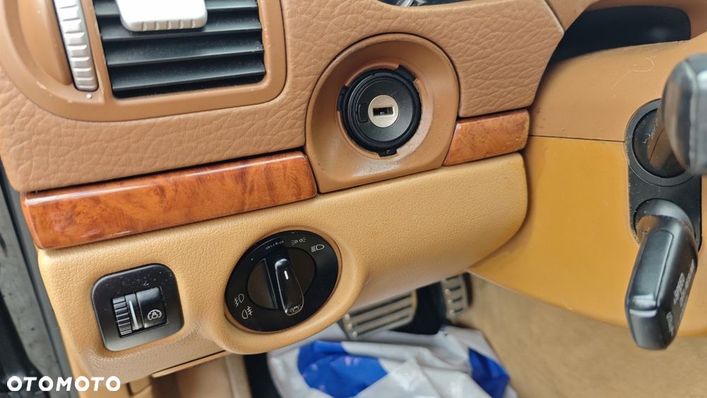 Porsche Cayenne - 17