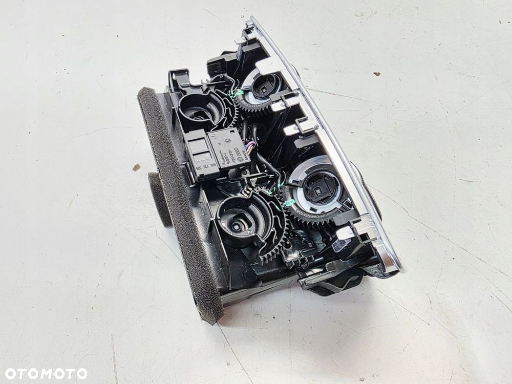 KRATKA NAWIEWU TYŁ CHROM AUDI A6 C7 A7 LIFT 4G0819203C 6PS - 6