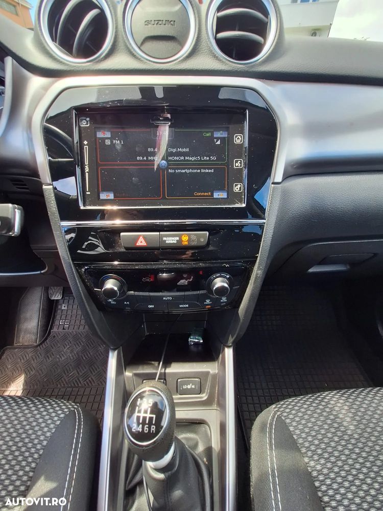 Suzuki Vitara 1.4 Boosterjet MHEV Passion - 9