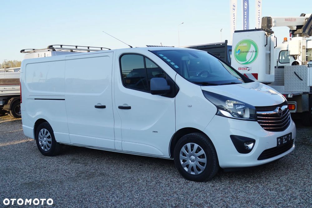 Opel Vivaro - 8