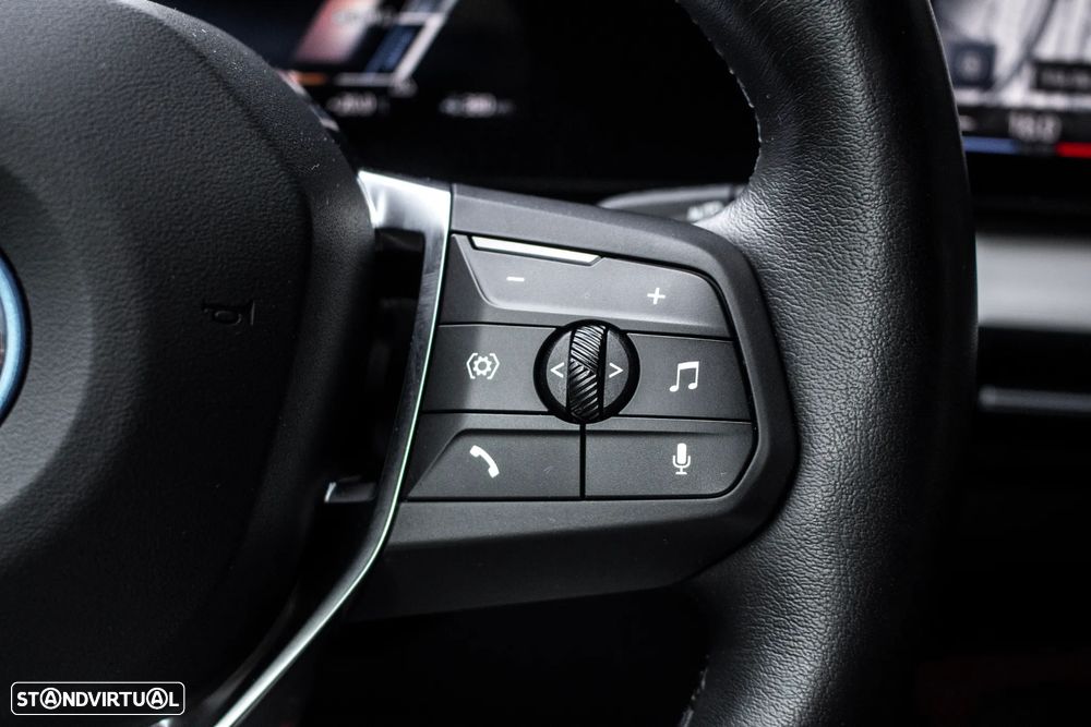 BMW iX1 xDrive30 - 17