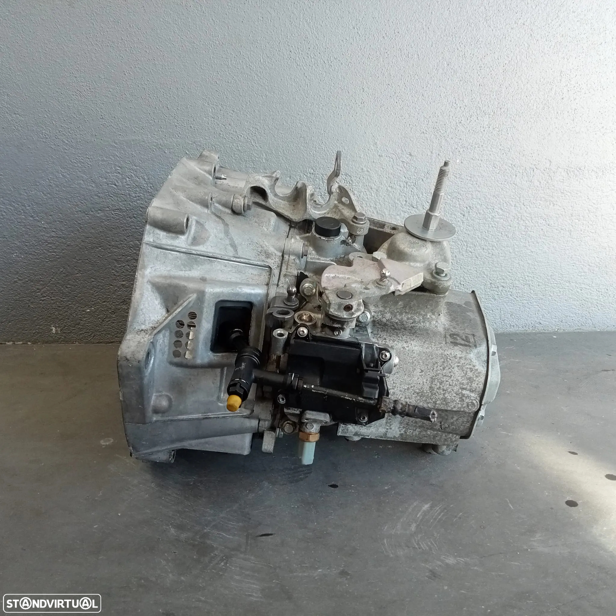 Caixa de Vel Peugeot 308 / Peugeot 5008 1.6THP 20EA12 em Stock - 2