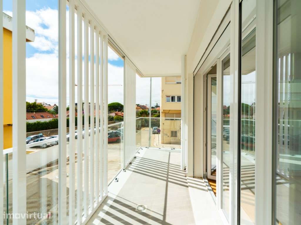 T4 com terraço em São João do Estoril - Grande imagem: 3/21