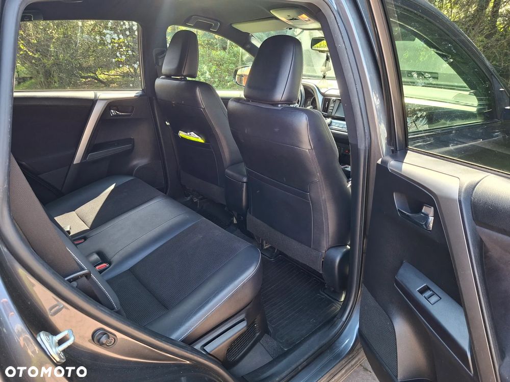 Toyota RAV4 Hybrid Selection 4x4 - 15