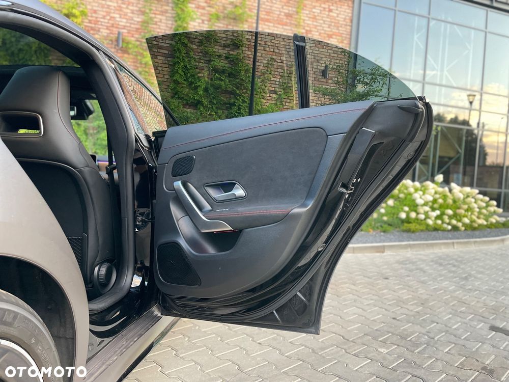 Mercedes-Benz CLA 200 AMG Line 7G-DCT - 10