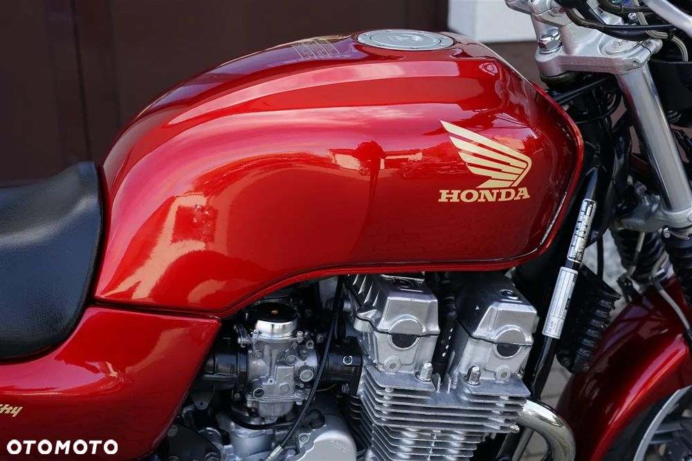 Honda CB - 10