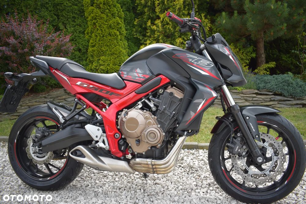 Honda CB - 1