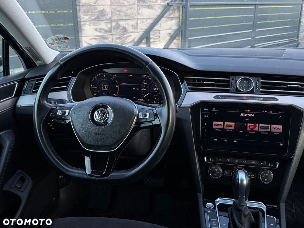 Volkswagen Passat 2.0 TDI BMT Highline DSG7 - 9