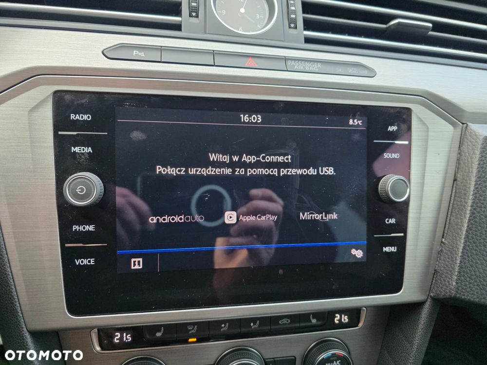 Volkswagen Passat 2.0 TDI SCR DSG Comfortline - 17