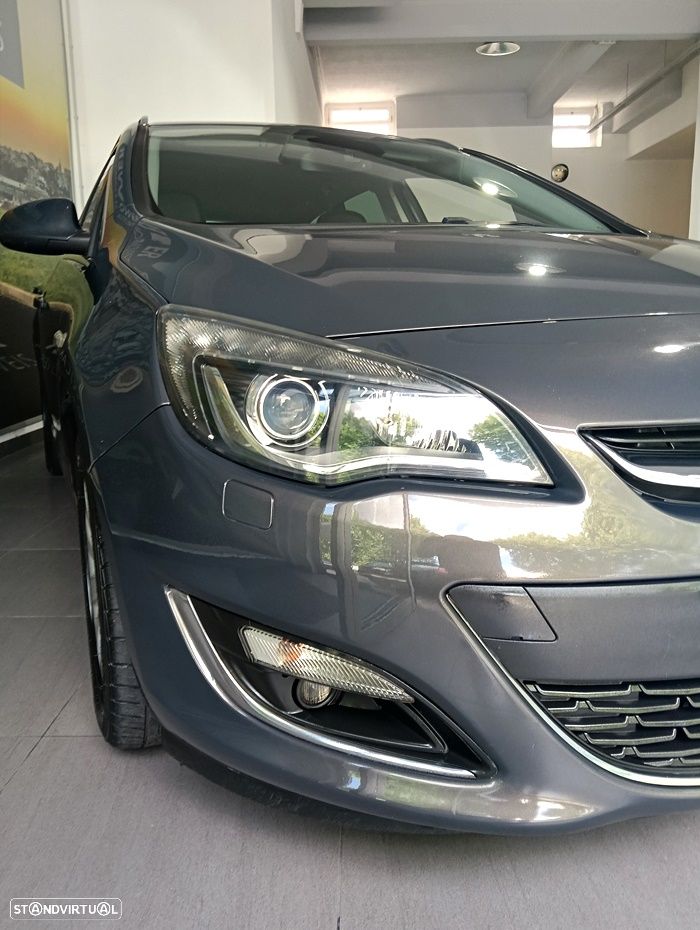 Opel Astra Sports Tourer 1.6 CDTi Excite S/S - 10