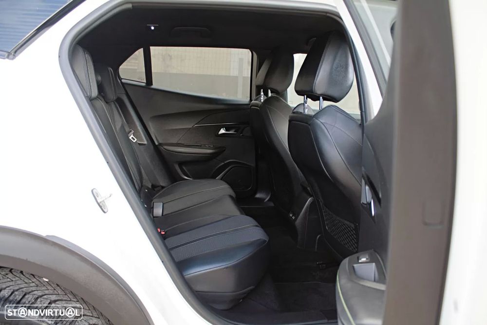 Peugeot 2008 1.5 BlueHDi GT Line EAT8 - 17