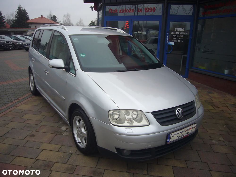 Volkswagen Touran 2.0 TDI DPF Highline - 5