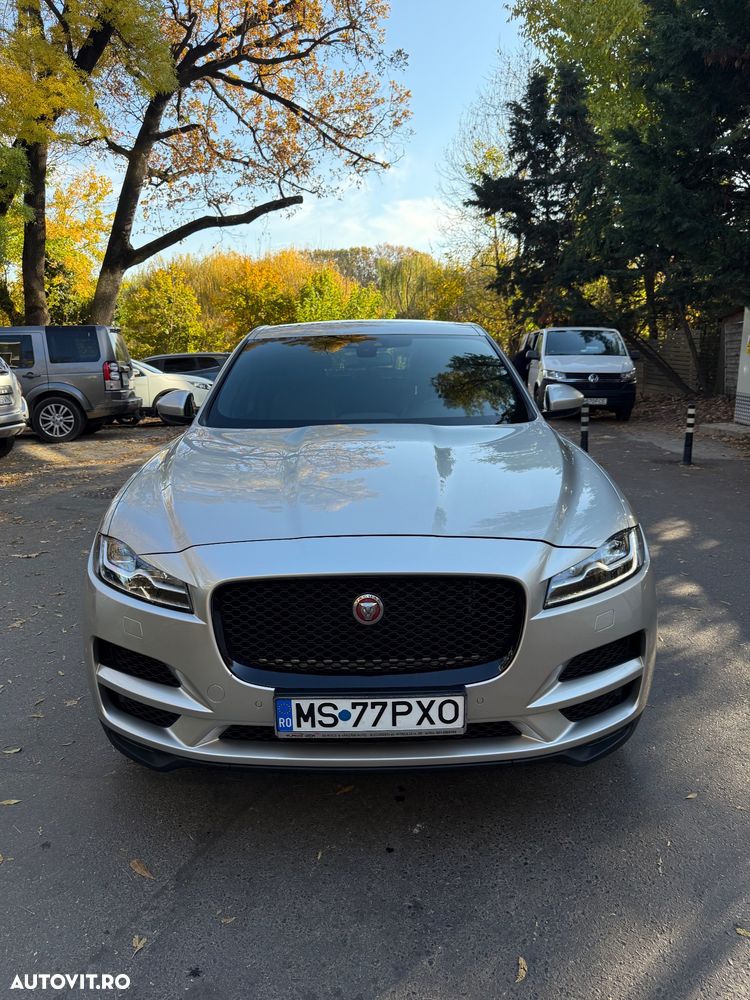 Jaguar F-Pace 30d AWD Portfolio - 2