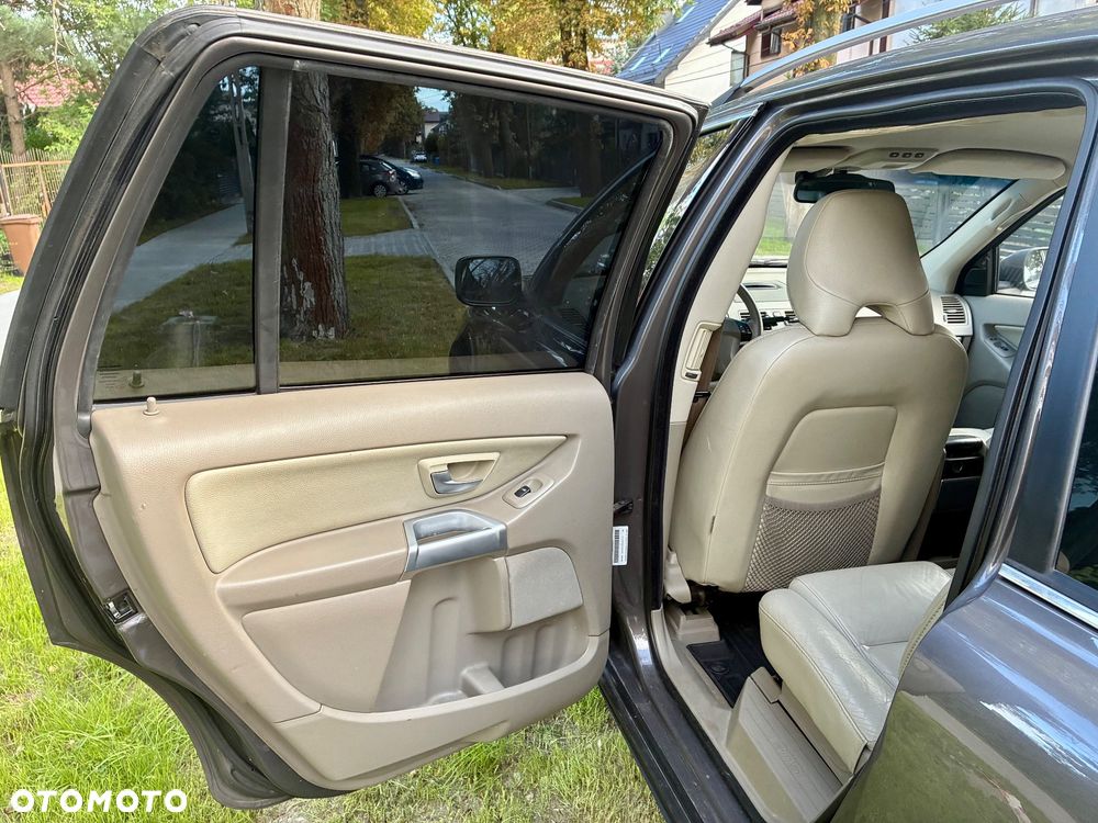 Volvo XC 90 4.4 V8 AWD Momentum - 20
