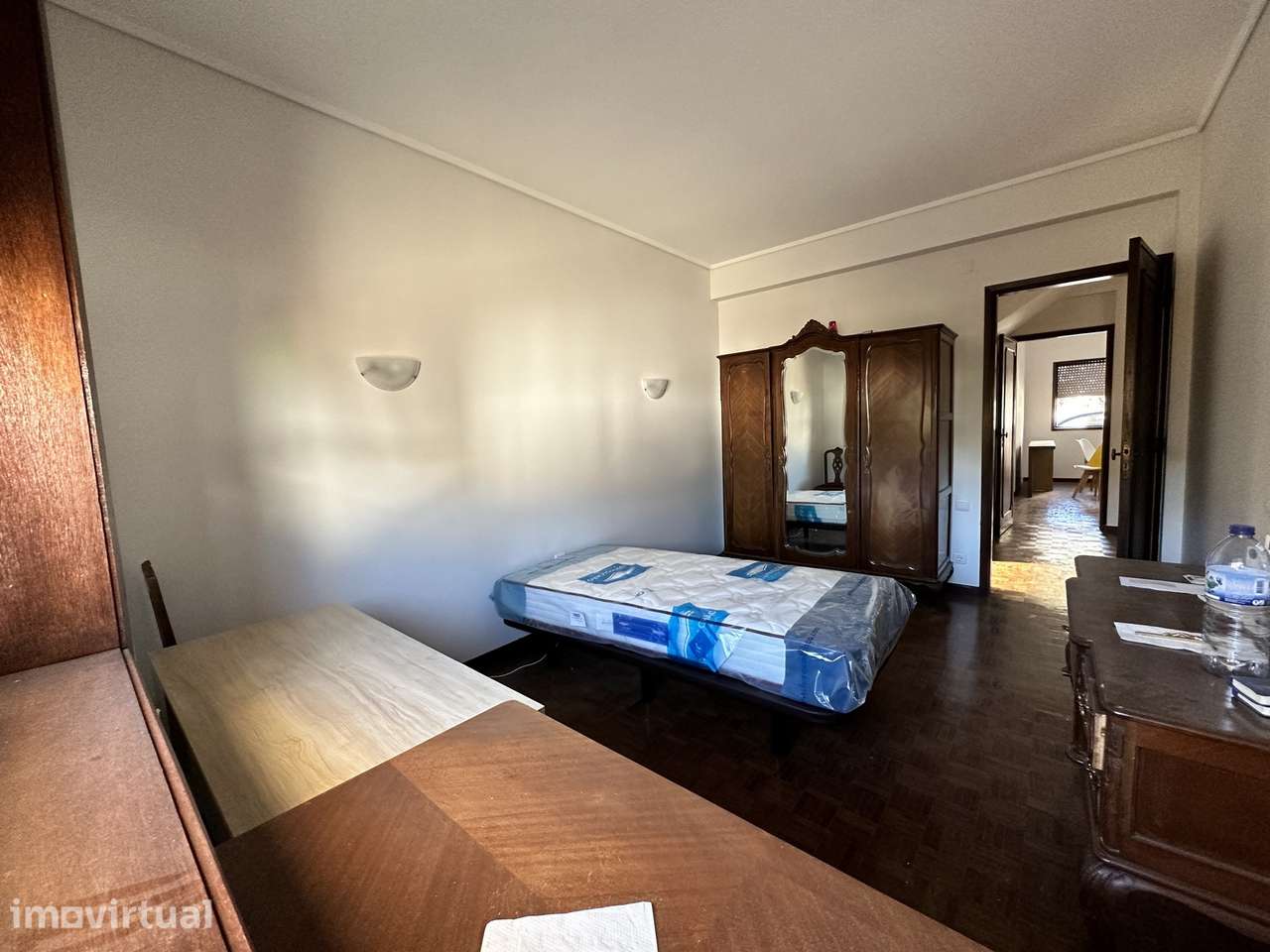 Dois quartos p/ rapazes estudantes, em moradia T3 - prox. Glicínias - Grande imagem: 3/7