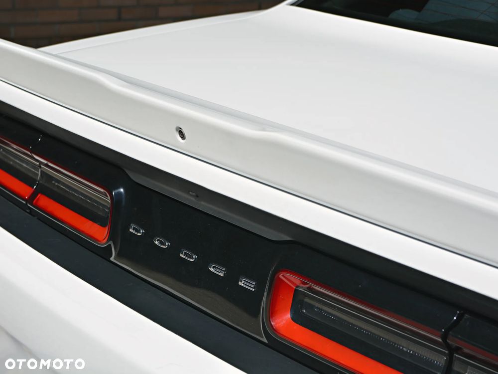Dodge Challenger 5.7 R/T - 14