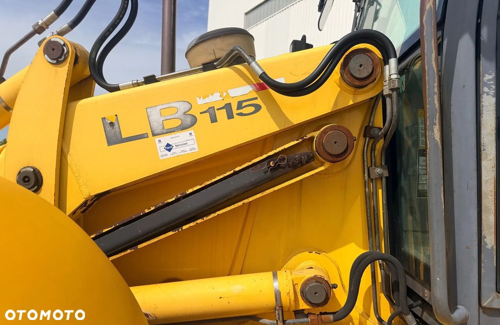 New Holland LB115B-4hp rok 2000  koparka ładowarka 4x4 - 17