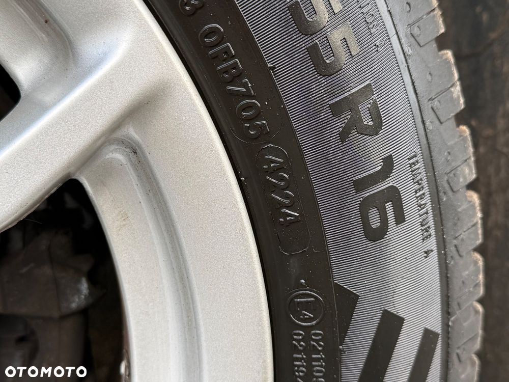 BMW Seria 1 116d - 23