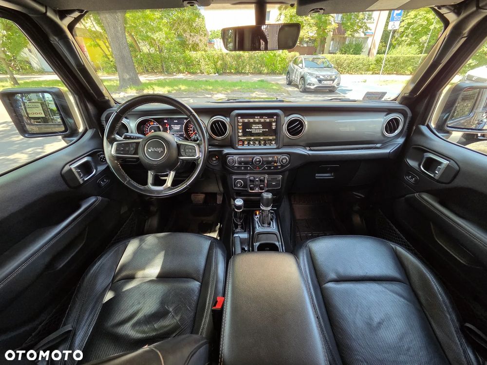 Jeep Wrangler Unlimited GME 2.0 Turbo Sahara - 24