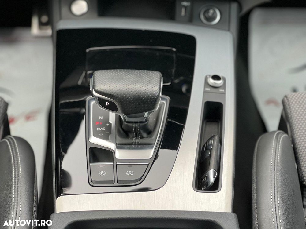 Audi Q5 2.0 40 TDI quattro S tronic Sport - 13