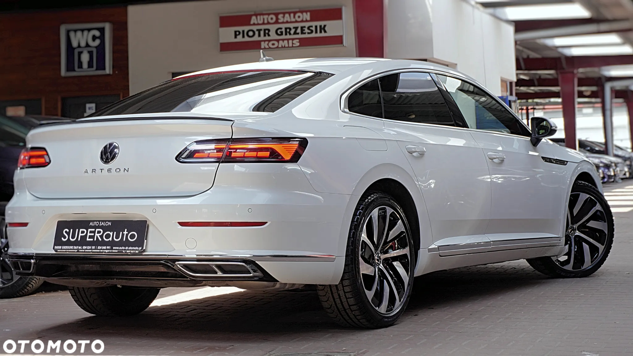 Volkswagen Arteon 2.0 TSI R-Line DSG - 12