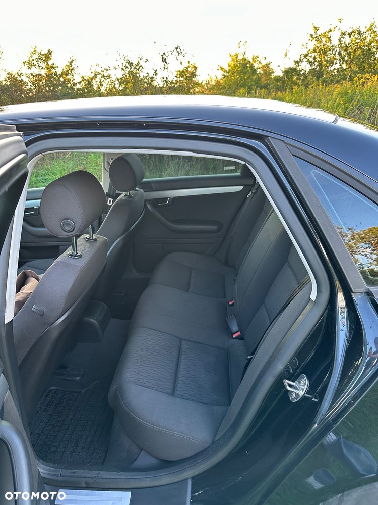 Audi A4 Limousine - 22