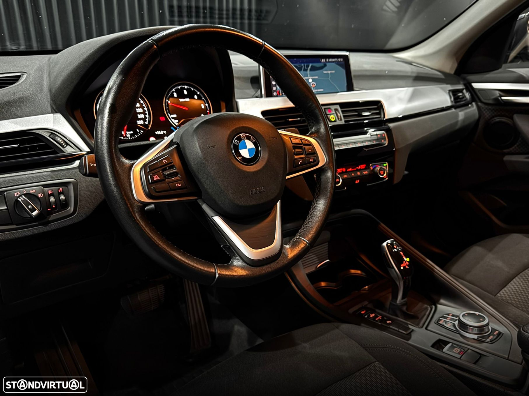 BMW X1 16 d sDrive Pack Essence Auto - 15