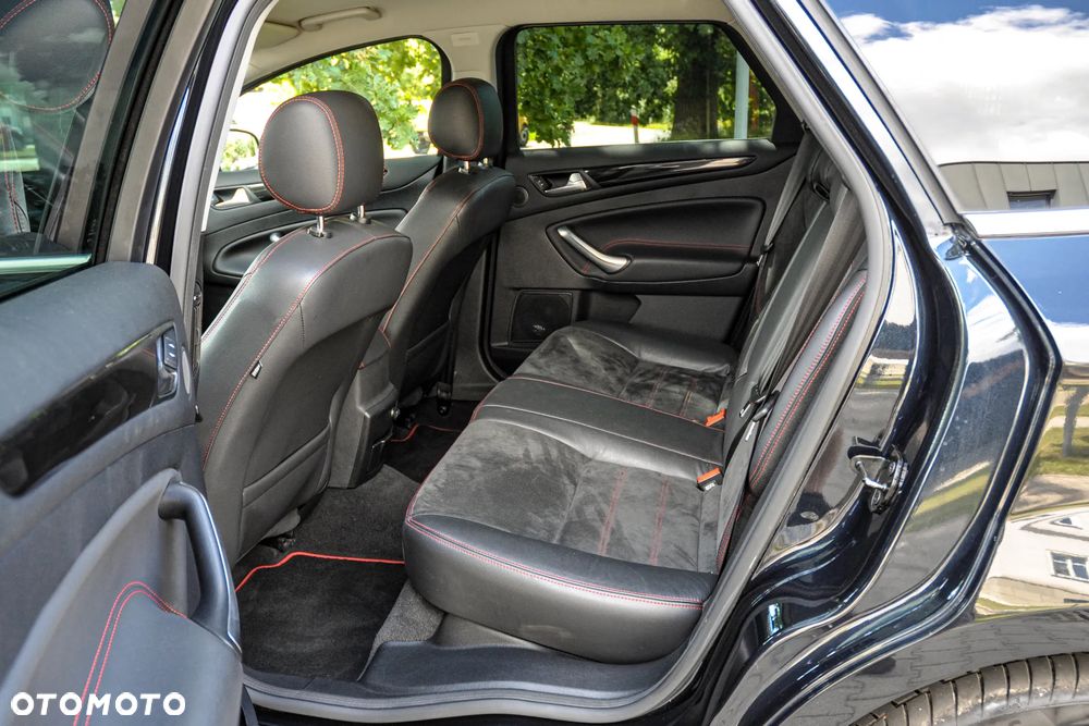 Ford Mondeo 2.0 EcoBoost Titanium - 8
