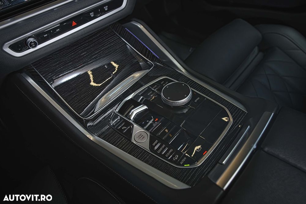 BMW X6 xDrive40i AT MHEV - 14