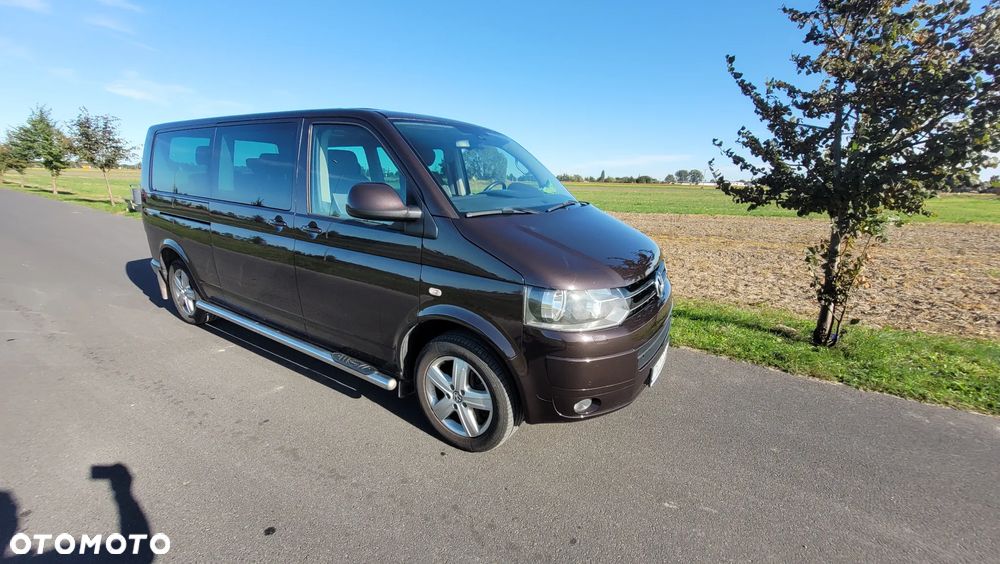 Volkswagen Multivan - 5