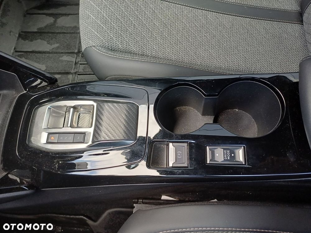 Peugeot 2008 1.2 PureTech Allure S&S EAT8 - 16