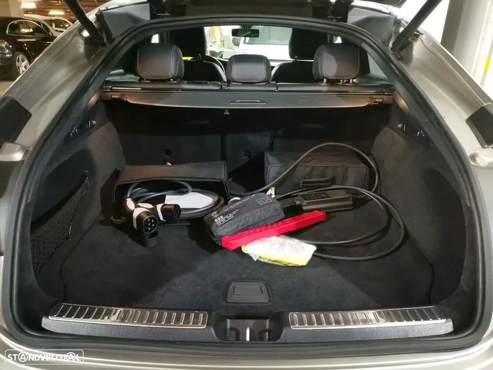 Mercedes-Benz GLC 300 e 4Matic - 12