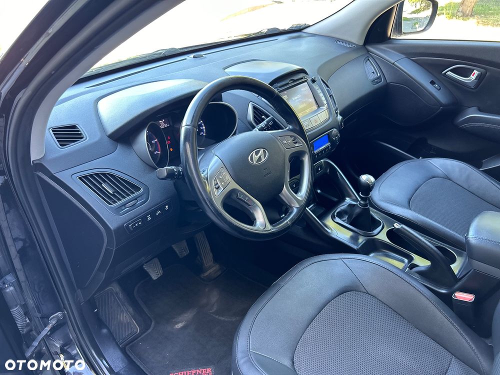 Hyundai ix35 2.0 CRDi Premium 4WD - 11