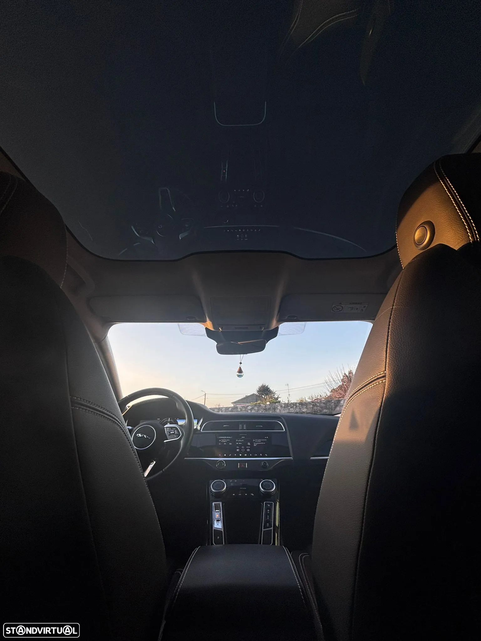 Jaguar I-Pace EV400 AWD R-DYNAMIC SE - 11