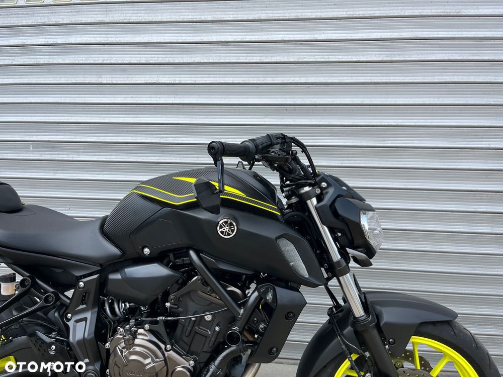 Yamaha MT - 24